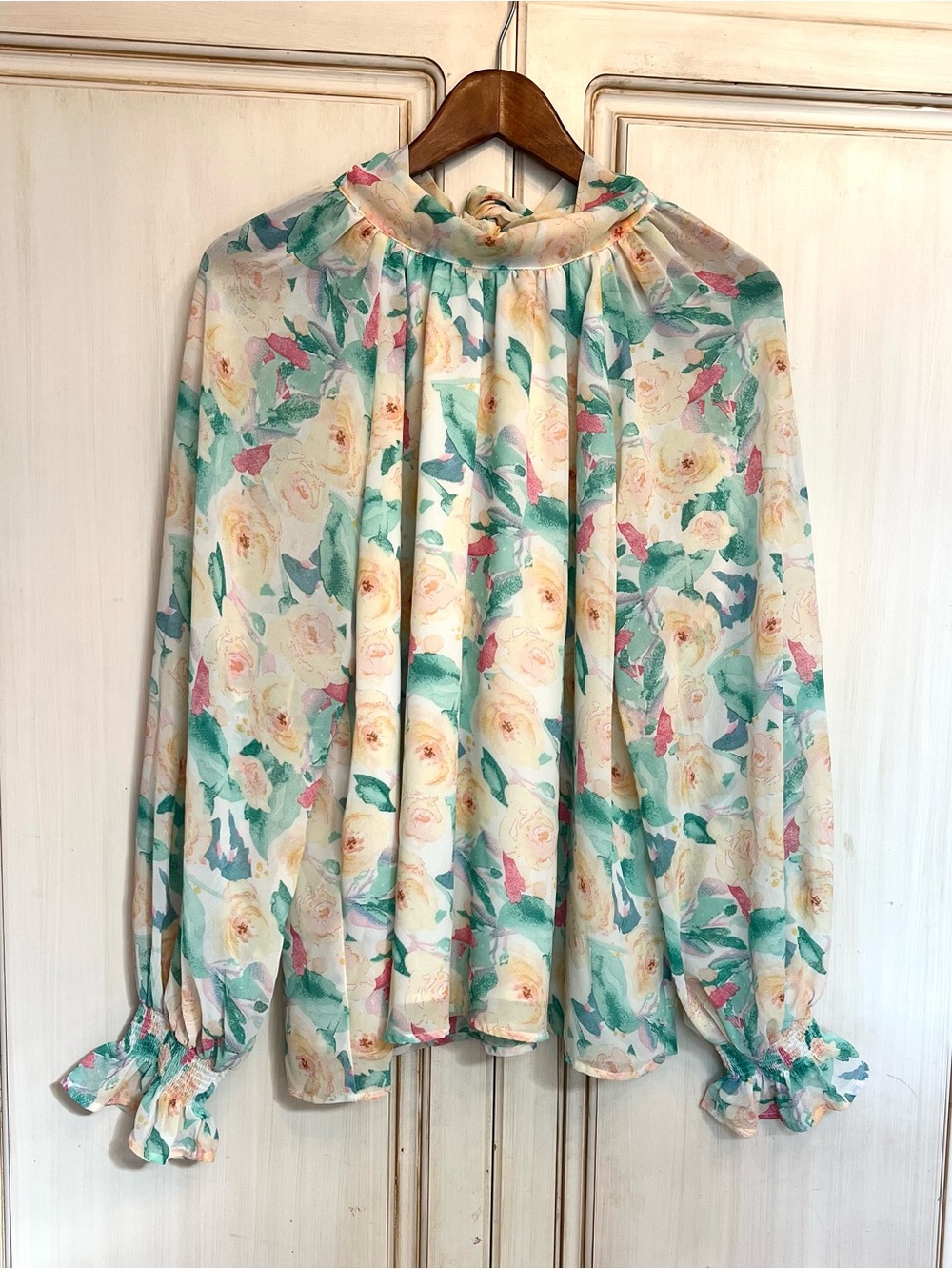 Entro Blouse Movk Neck Balloon Sleeve Tie Back Boho Chic Sz L
